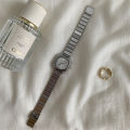 【New product launch! The latest style!】Minimalist Retro Light Luxury Watch for Women Summer Elegant. 