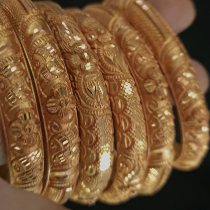 One%20Pair%20Churu%20For%20Women%20Churi%20In%20Golde%20Design%20Looks%20Real%20Gold%20Engaraving%20Design%20Gold%20Plattern%20Bangles%20Real%20Gold%20Chura%20Gold%20Plated%20Chura%20For%20Newly%20Married%20Bridal%20Chura%20Bala%20Panchadhatu%20Chura%20Looks%20Golden%20%20Panchadhatu%20Bangles%20For%20Women%20Gold%20Design%20Churi%20-%20Image%202