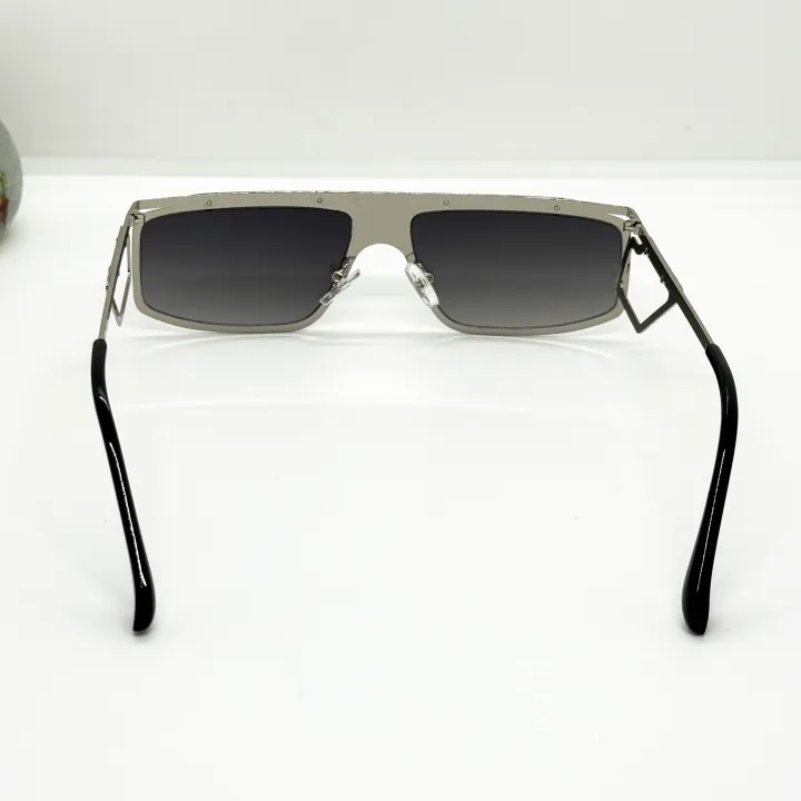 New%20Elegant%20Black%20Rectangle%20Men%20Sunglasses%20with%20Silver%20Frame%20and%20Gradient%20Lens%20-%20Fashion%20Eyewear%20Accessory%20-%20Image%203