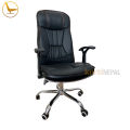 DL40 Executive Revolving Chair. 
