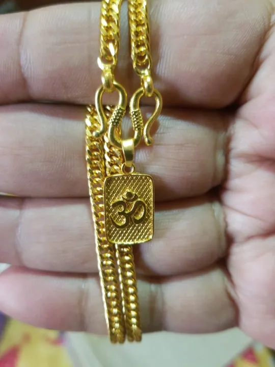 Om%20Locket%20/Gold%20Plated%20Panchadhatu%20Chain%20With%20%E0%A5%90%20Locket%20-%20Image%208