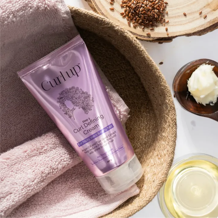 Curl%20Up%20Curl%20Defining%20Cream%20-%20Image%204