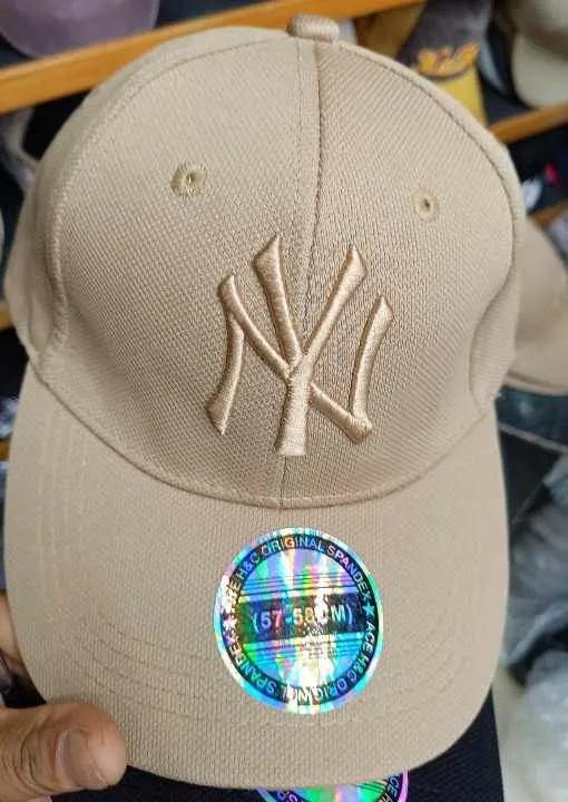 Sports%20Trendy%20Printed%20Cap%20For%20Men%20-%20Image%202
