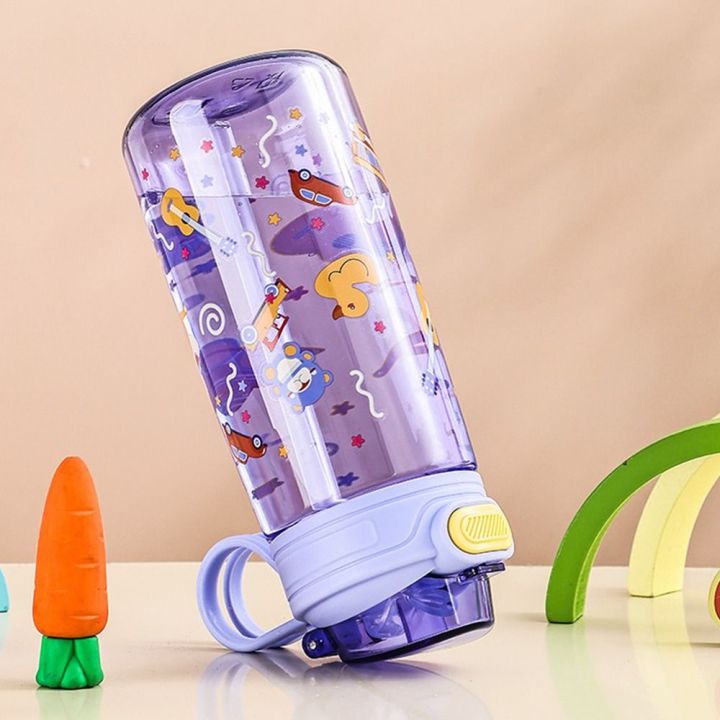 Portable%20550ML%20Water%20Bottle%20Leak%20Proof%20with%20Straw%20Drinking%20Bottle%20Anti-fall%20Cartoon%20Print%20Sports%20Water%20Bottle%20for%20Students%20-%20Image%204
