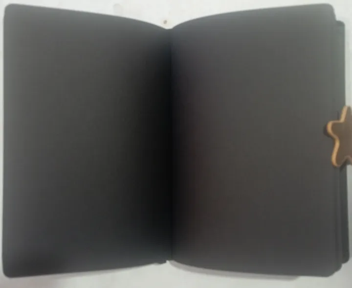 Black%20Diary%20Blank%20A5%20Size%20-%20Image%202
