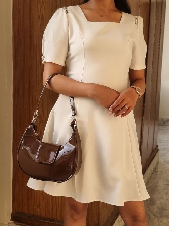 Ampersand%20Women%E2%80%99s%20Glossy%20PU%20Leather%20Saddle%20Bag%20with%20Dual%20Straps%20&%20Zipper%20Closure%20%E2%80%93%20Style%207702%20bag%20for%20women%20-%20Image%206