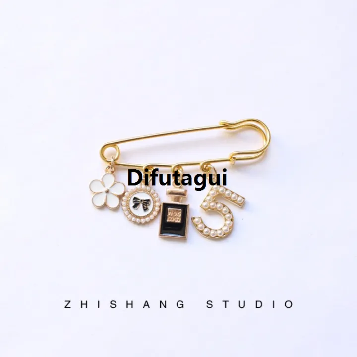 Difutagui%20Fashion%20brooches%20with%20cute%20thing%20small%20pin%20jacket%20sweater%20pin%20Original%20cardigan%20vintage%20pearl%20accessory%20with%20mini%20bag%20bottle%20brooch%20-%20Image%204