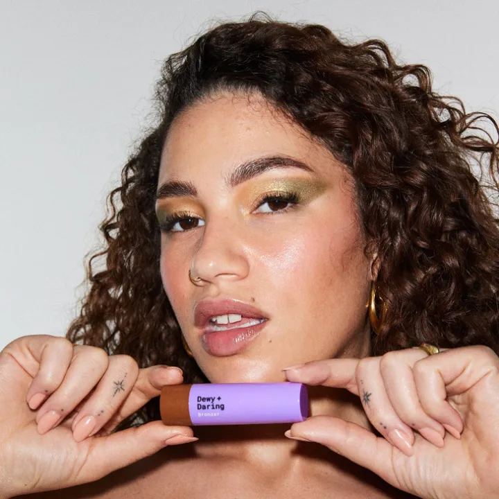 Australis%20Cosmetics%20Dewy%20+%20Daring%20Cream%20Bronzer%20by%20Mishisa%20Cosmetics%20-%20Image%204