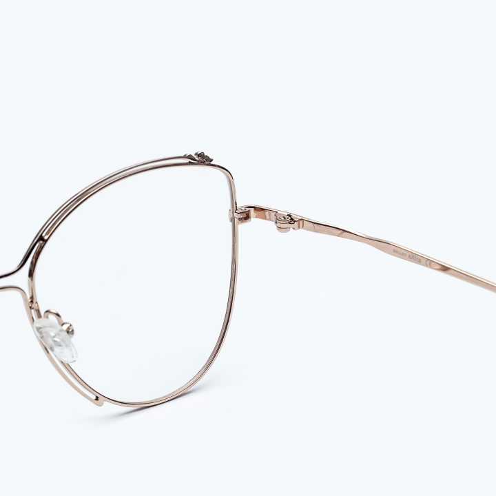 Gold%20Metal%20Frame%20Glass%20Frame%20-%20Image%204