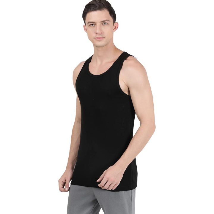 Jockey%20FP04%20Men's%20Super%20Combed%20Cotton%20Rib%20Round%20Neck%20Sleeveless%20Vest%20-%20Image%2010