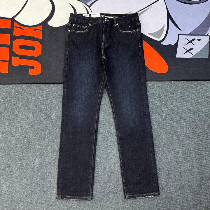 2025%20Premium%20Denim%20Jeans%20Collection%20for%20Men%20&%20Women:%20Tailored%20for%20Every%20Fit%20-%20Image%209