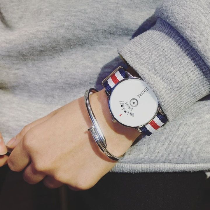 Couple%20Watches%20Pair%20Personality%20Men%20and%20Women%20ulzzang%20Fashion%20Canvas%20Strap%20Creative%20Quartz%20Watch%20-%20Image%205