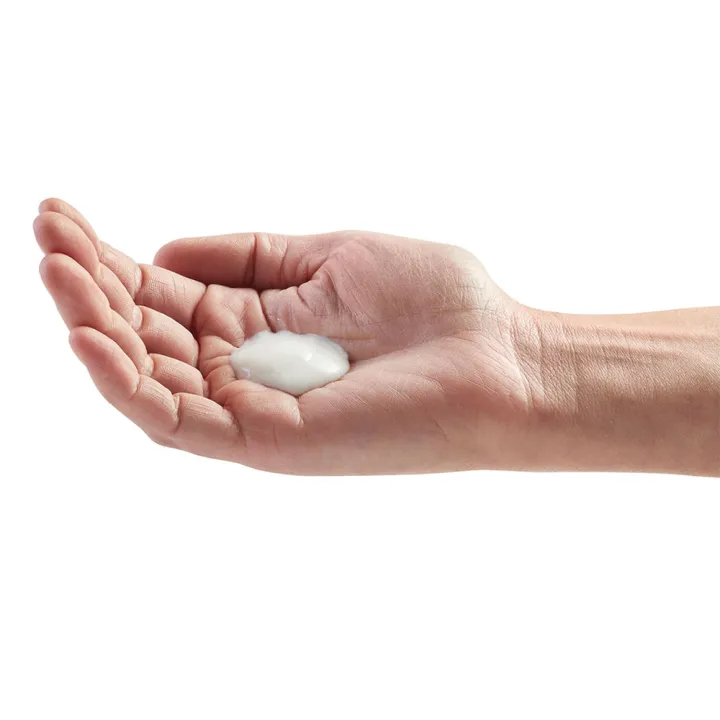 Petzl%20Power%20Liquid%20Chalk%20200%20ml%20-%20Liquid%20Chalk%20for%20Improved%20Grip%20in%20Climbing%20and%20Gym%20-%20Image%202