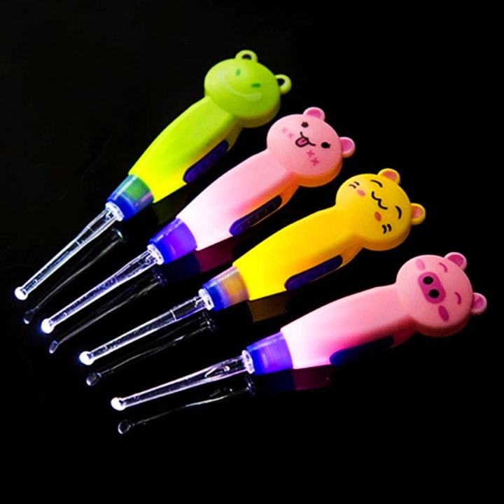 Led%20Light%20Ear%20Cleaner%20For%20Babies%20-%20Image%203