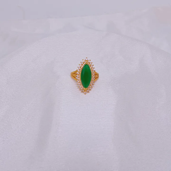 Abhushan%20Gallery%20Panchadhatu%20Gold%20Plated%20Adjustable%20Single%20Green%20Stone%20Ring%20With%20Multiple%20Stone%20For%20Women%20-%20Image%202