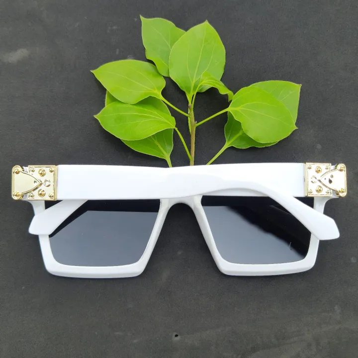 White%20Frame%20Sunglasses%20For%20Men%20-%20Image%204