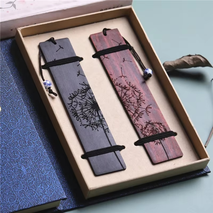 SptrrySandalwood%20Crescent%20Bookmark%20-%20Business%20&%20School%20Gift,%20Ideal%20for%20Book%20Lovers,%20Commemorative%20Chinese%20Style%20Bookmark%20-%20Image%202