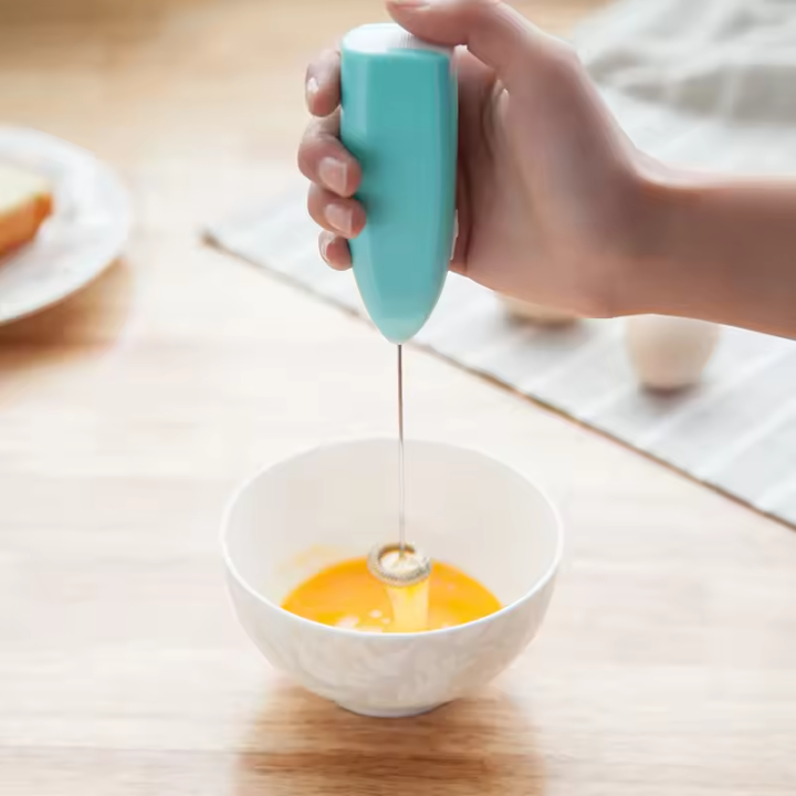 Mini%20Handheld%20Milk%20Frother%20and%20Coffee%20Blender%20%E2%80%93%20Portable%20Electric%20Whisk%20Mixer%20for%20Coffee,%20Drinks,%20Matcha,%20and%20Desserts%20-%20Image%202