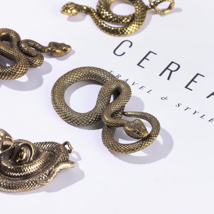8%20Styles%20Brass%20Metal%20Multitool%20Hand%20Bag%20Pendant%20Snake%20Shape%20Keychain%20Cobra%20Animal%20Keyring%20Key%20Ring%20Tool%20-%20Image%204