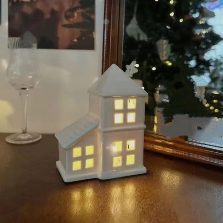 Portable%20Ceramic%20Porcelain%20Lamp%20Ornament%20LED%20Exquisite%20Christmas%20Atmosphere%20Lights%20Star%20Glowing%20Effect%20House-shaped%20Night%20Lamp%20Sleep%20Aid%20-%20Image%206