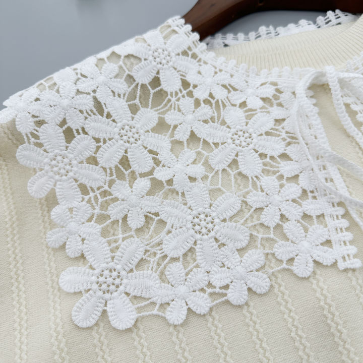 Li%20Hongyuan's%20fine%20embroidery,%20sweet%20scarf,%20college%20style%20age-reducing%20cut-out%20lace%20shawl%20-%20Image%202