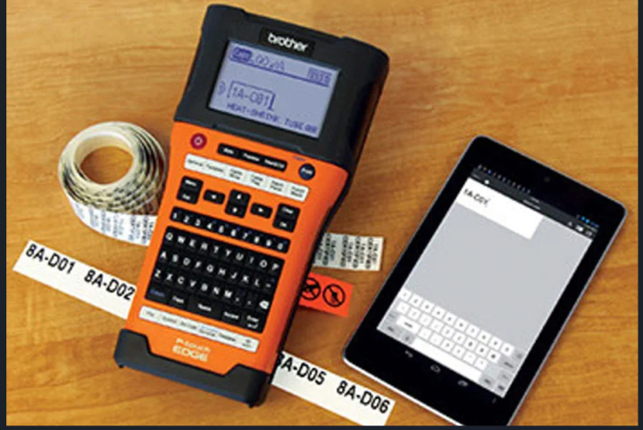 Brother%20PT-E300%20Industrial%20Handheld%20Rechargeable%20Labeling%20Tool%20-%20Image%206