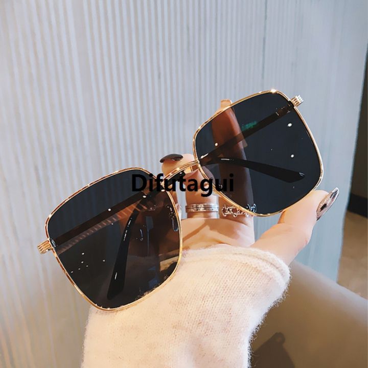 Difutagui%20Profesional%20%5B%20New%20%5D2021%20Korean%20Fashion%20Light%20Color%20in%20Women's%20Sunglasses%20Transparent%202025%20New%20Blue%20Sunglasses%20Trendy%20Street%20Shot%20Frosted%20Green%20Square%20Glasses%20-%20Image%204