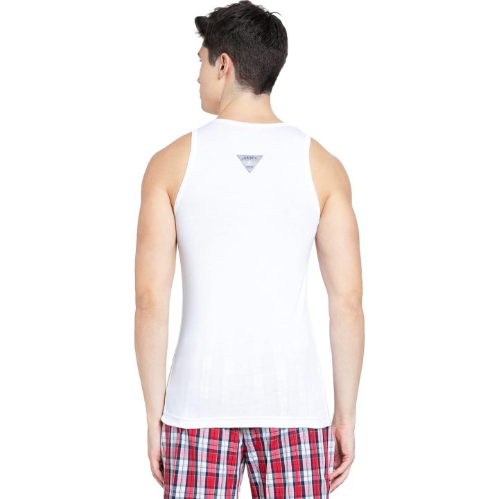 Jockey%20FP04%20Men's%20Super%20Combed%20Cotton%20Rib%20Round%20Neck%20Sleeveless%20Vest%20-%20Image%205