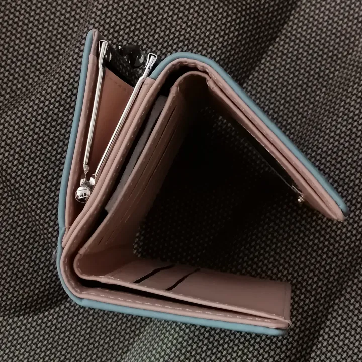 Cute%20Small%20Wallet%20for%20Women%20-%20Image%206