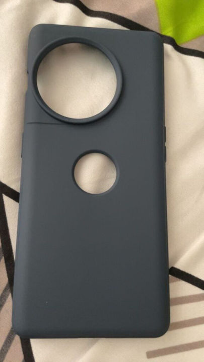 OnePlus%2011R%20Silicone%20Back%20Cover%20(Black%20Color)%20-%20Image%203