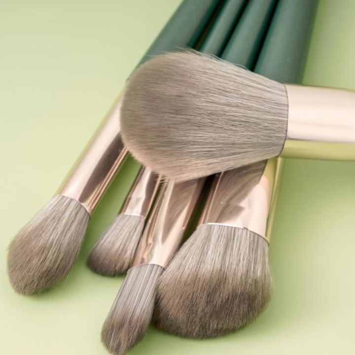 Beauty%20Green%20Makeup%20Brush%20Kit%20%2014pcs%20Make%20Up%20Brushes%20Dark%20Green%20Color%20Handles%20Makeup%20Brushes%20Set/%2014%20pcs%20Makeup%20Brushes%20With%20Green%20Box%20-%20Image%203