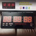 18.9-Inch Oversized LED Digital Wall Clock Large Display With Indoor Temperature Date And Day Electric Wall Clock/Calendar Timer Home Décor JH4600. 