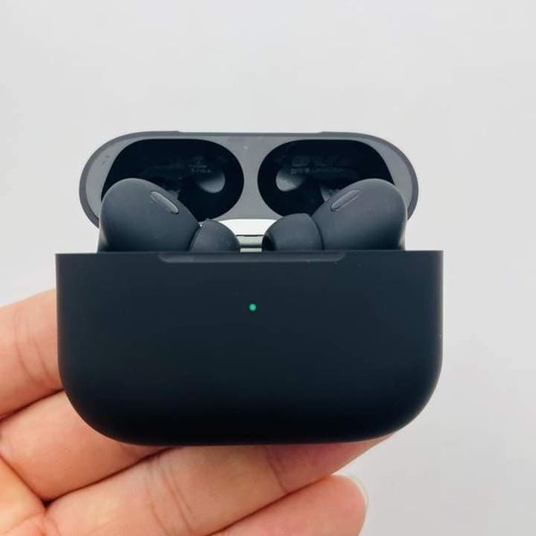Bizzy%20I12%20Airpods_%20/%20Earphones%20TWS%20Wireless%20Earbuds%20Touch%20Control%205.1%20(BLACK%20AND%20WHITE)%20-%20Image%202