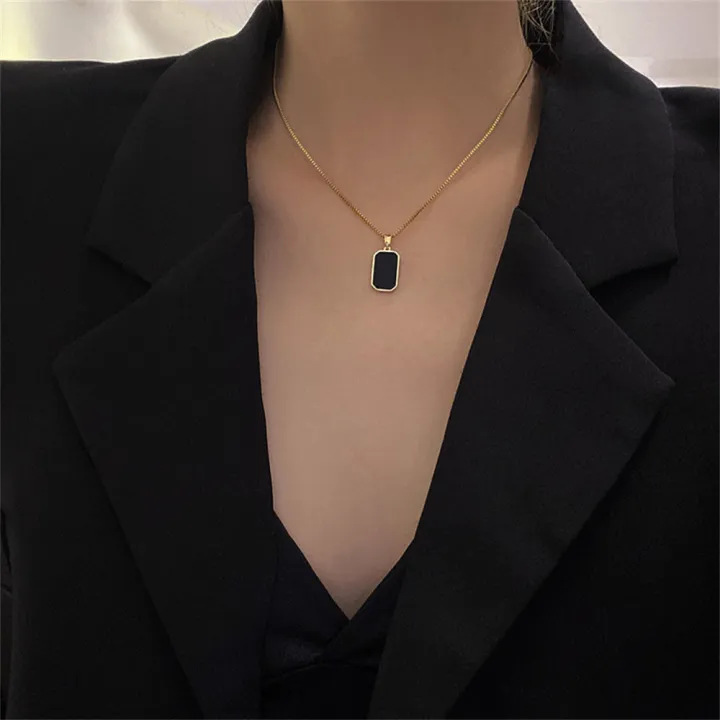 Jewelry%20accessory%20Pendant%20necklace%20Delicate%20Long%20chain%20Minimalist%20Collarbone%20chain%20Rectangular%20pendant%20Black%20Women's%20jewelry%20for%20Daily%20wear%20Formal%20occasions%20Party%20accessory%20Fashion%20statement%20Gift%20for%20-%20Image%204