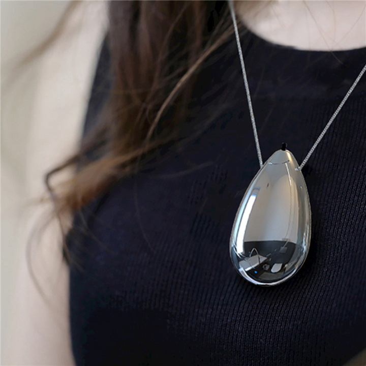 8X%20Fashionable%20Personal%20Wearable%20Mini%20Portable%20Rechargeable%20Negative%20Ion%20Hanging%20Neck%20Air%20Purifier%20-%20Image%207