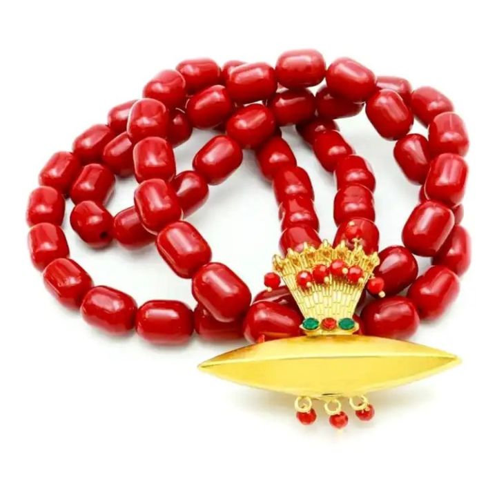 Gold%20Plated%20Panchadhatu%20Traditional%20Newari%20Jewelry%20Set%20With%20Nyapu%20Sikha,%20Red%20Beaded%20Taayou/Tayo%20and%20Makasi%20(2%20pieces)%20For%20Women%20-%20Image%202