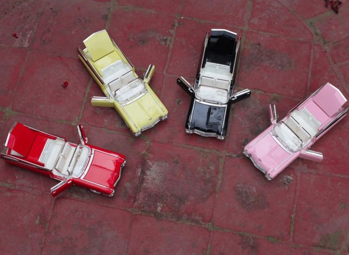 Die-Cast%20Replica%201959%20Cadillac%20Eldorado%20Convertible%20-%20Image%202