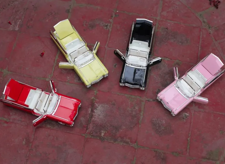 Die-Cast%20Replica%201959%20Cadillac%20Eldorado%20Convertible%20-%20Image%202