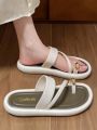Summer Flip Flops Casual Slippers Flat Sandals  For Women. 