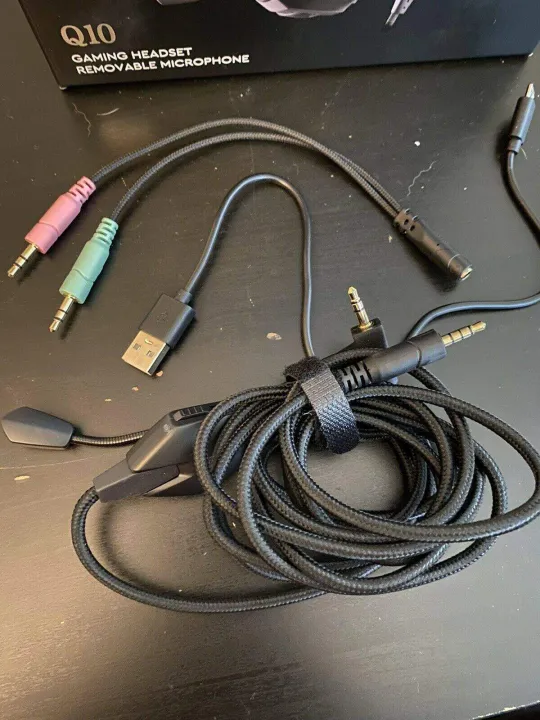 Phoinikas%20Q10%20Bluetooth%20Gaming%20Headphone%20-%20Image%205