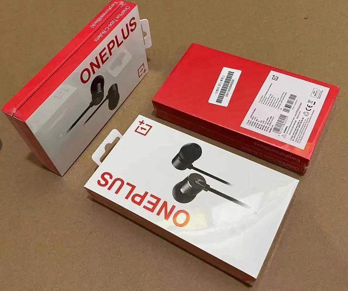 Oneplus%20Type-C%20Bullets%20Earphones%20Model:%20BE02T%20Headset%20-%20Image%205