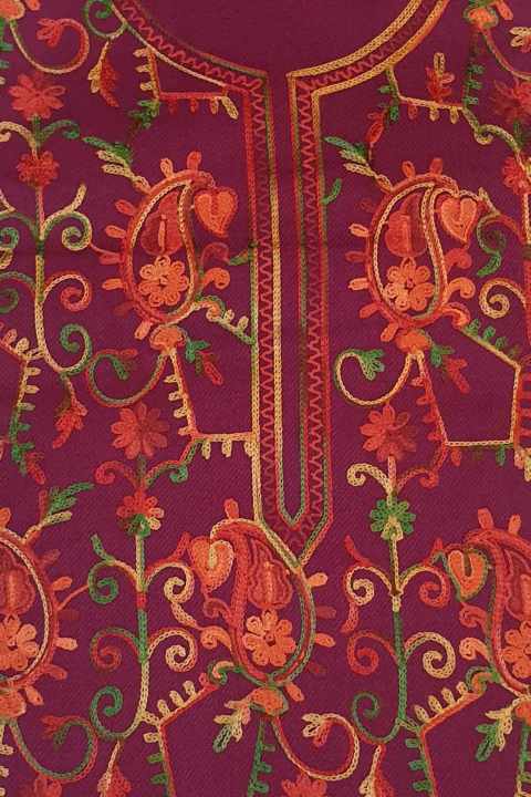 Purple%20Unstitched%20Kashmiri%20Woolen%20Kurta%20Surwal%20Piece%20for%20Women%20-%20Image%203