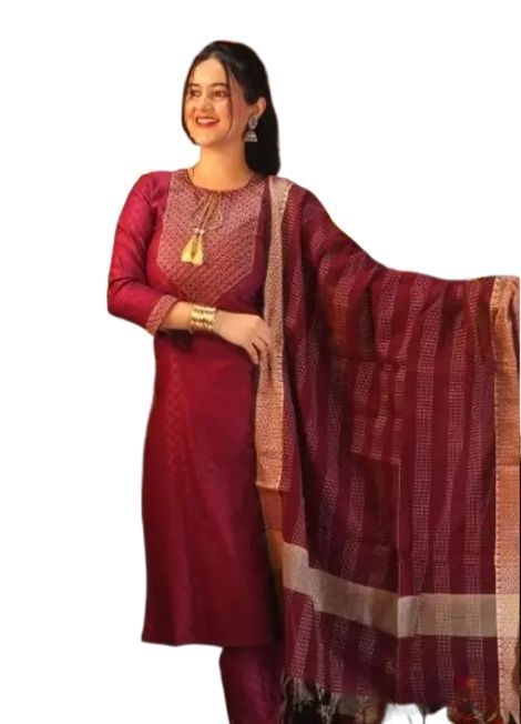 Women%20Cotton%20Blend%20Kurti%20Pant%20Dupatta%20Set%20Traditional%20Ethnic%20wear%20for%20Occasion%20Casual%20Festive%20Party%20Wedding%20-%20Image%202