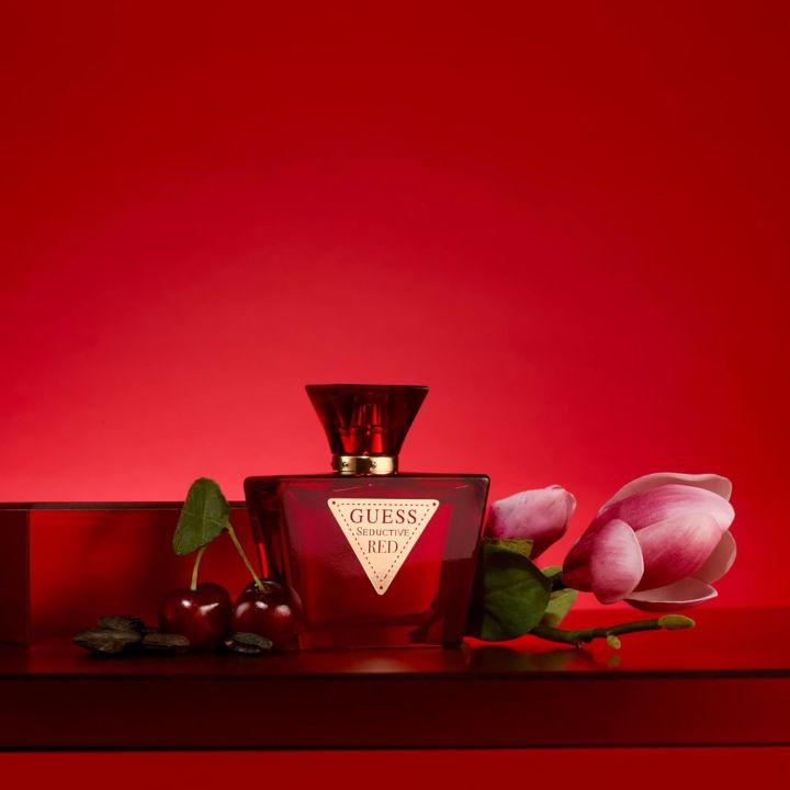 GUESS%20Seductive%20Red%20Women's%20Eau%20De%20Toilette%20Spray%2075%20Ml%20Fragrance%20-%20Image%202