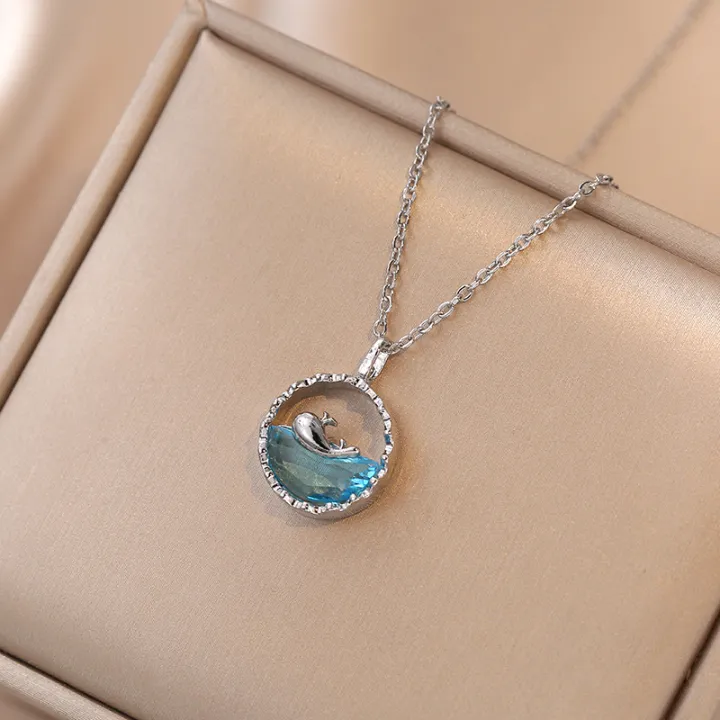 Ocean%20Heart%20Dolphin%20Pendant%20Necklace%20with%20Stainless%20Steel%20Clavicle%20Chain%20-%20Perfect%20Gift%20for%20Girlfriend%20-%20Image%202