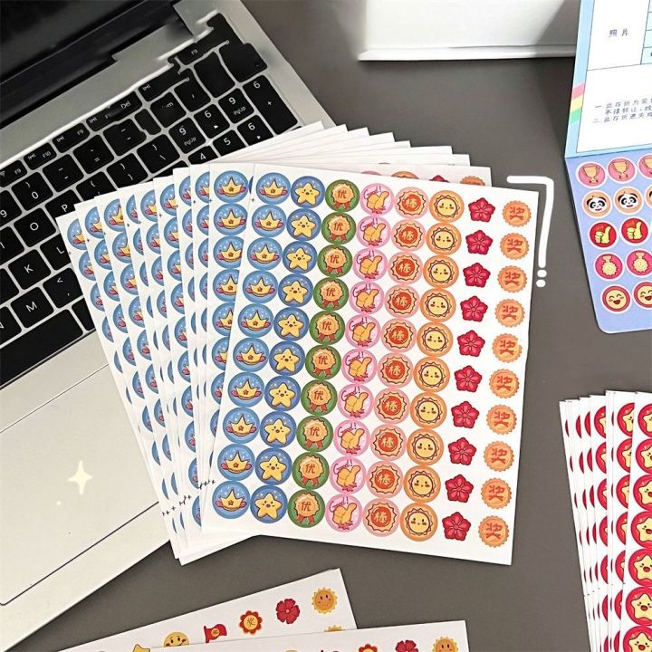 800%20Pcs/Bag%20Portable%20Cute%20Star%20Reward%20Stickers%20Cartoon%20Animals%20Self-adhesive%20Encouragement%20Motivational%20Sticker%20Multi-purpose%20Multifunction%20Small%20Red%20Flowers%20Kids%20-%20Image%204