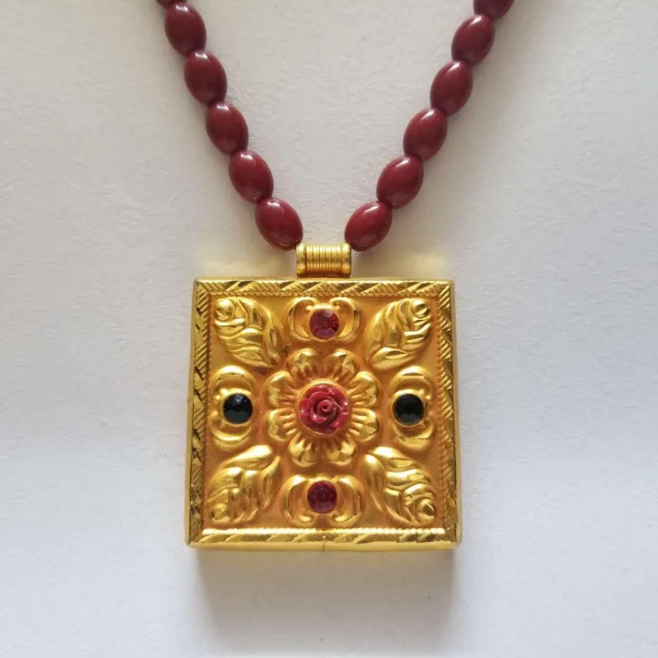 Red%20Rose%20Stone%20Jantar%20Muga%20Necklace%20For%20Women%20-%20Sp%20Jewellers%20-%20Image%203