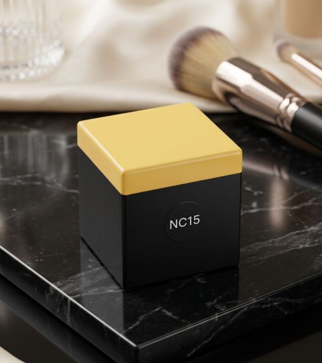 MAC%20Studio%20Waterweight%20SPF%2030%20Foundation%20%E2%80%93%2060ml%20Hydrating%20Liquid%20Base%20Makeup%20-%20Image%203