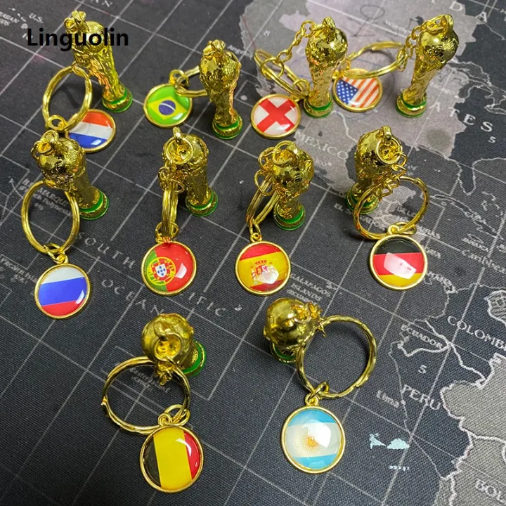 Linguolin%202024%20New%20Fashion%20Football%20Key%20Chain%20Match%20World%20Cup%20Team%20Keychains%20For%20Boys%20Soccer%20Fans%20Gifts%20Mini%20Football%20Gift%20Keychain%20-%20Image%202