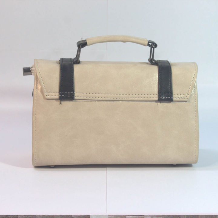 Coach%20Cross%20Body%20&%20Shoulder%20Bags%20-%20Image%202